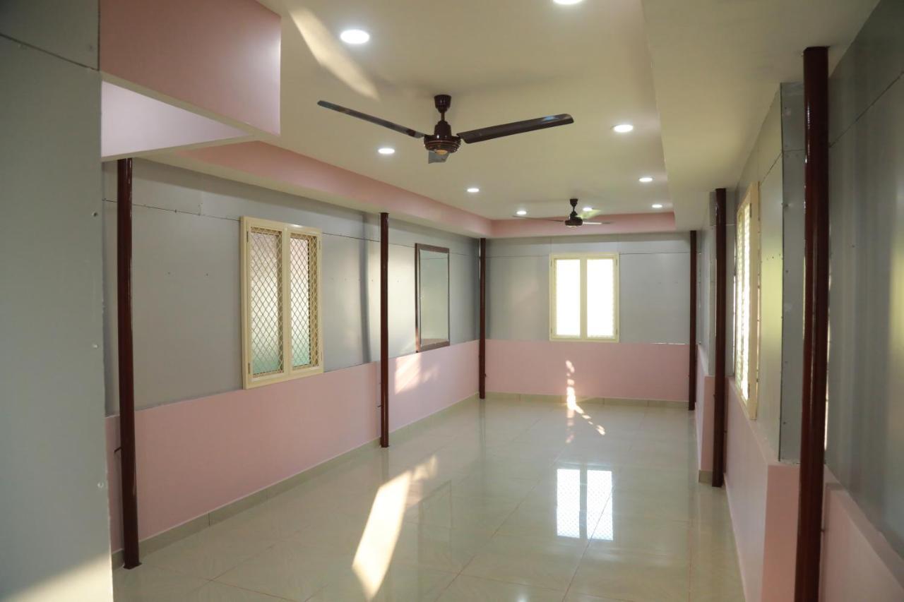 Sivaranjini Tourist Villa Guruvāyūr Exterior foto